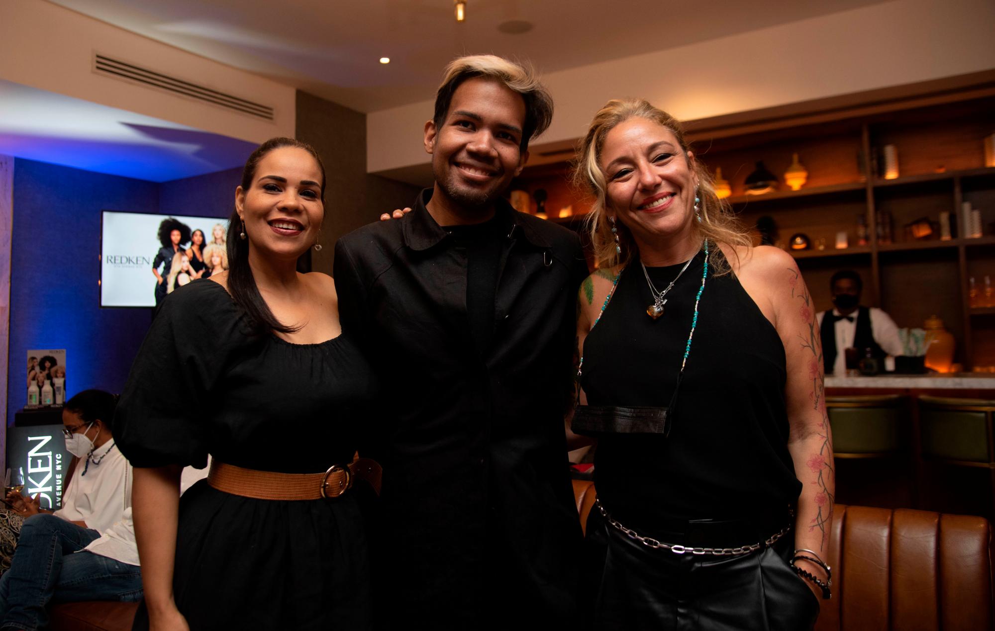 Torvalda de Guerra, Jhonatan Espinoza y Alicia Alemani.