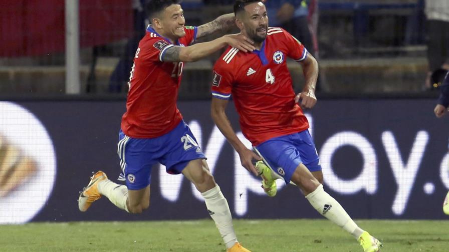 Chile recupera la ilusión tras vencer 2-0 a Paraguay