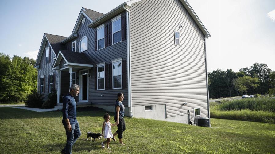 La gente le escapa a La Gran Manzana en medio de pandemia