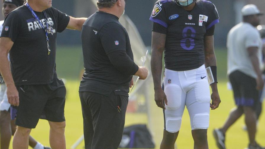 Lamar Jackson se reincorpora a entrenamientos de Ravens
