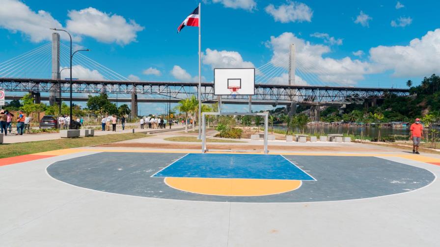 Abinader entrega primer tramo del Paseo del Río a Los Guandules y La Ciénaga