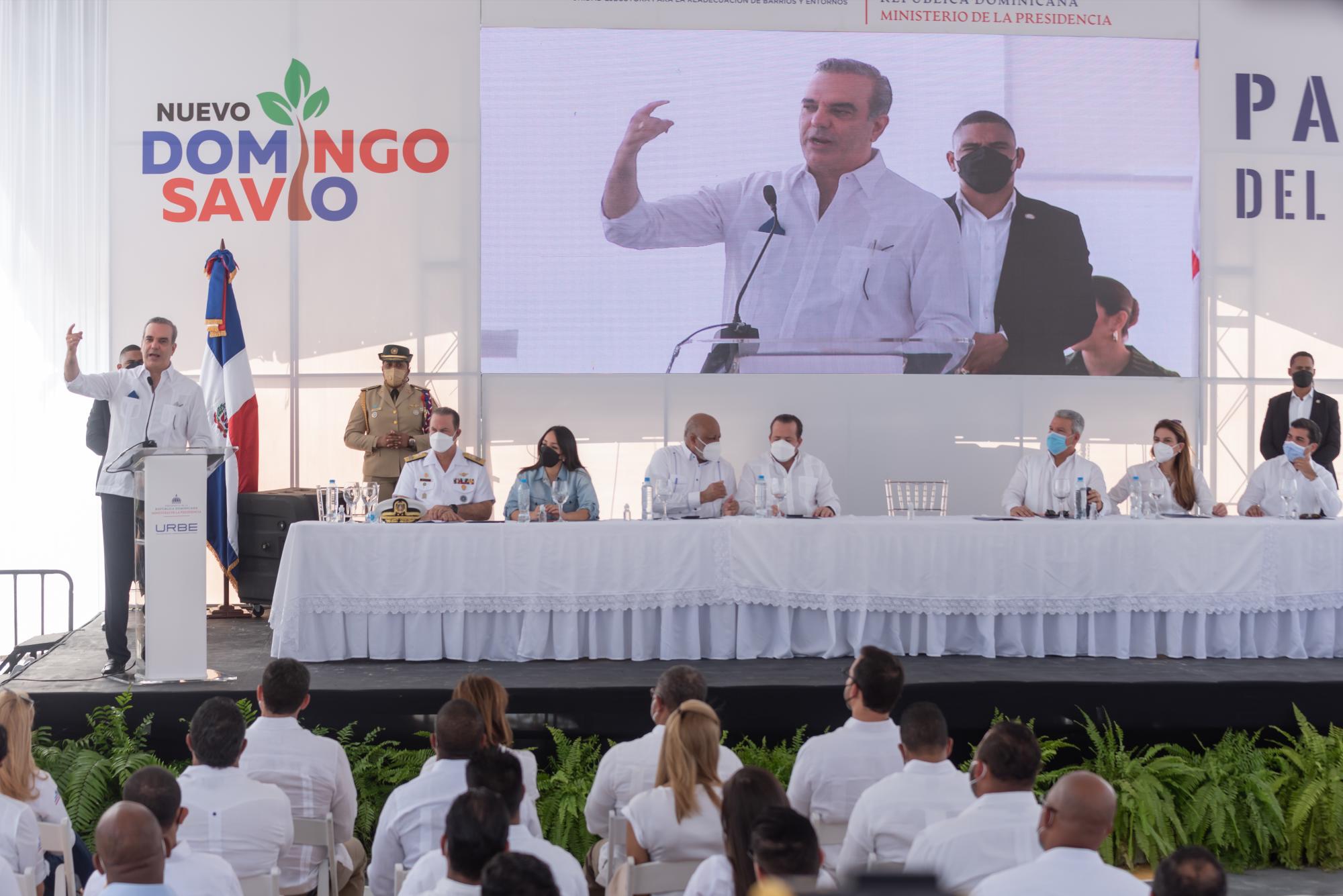 El  presidente Luis Abinader inauguró la  primera etapa de la avenida Paseo del Rio en los Guandules. ( Foto: Eddy Vittini)
