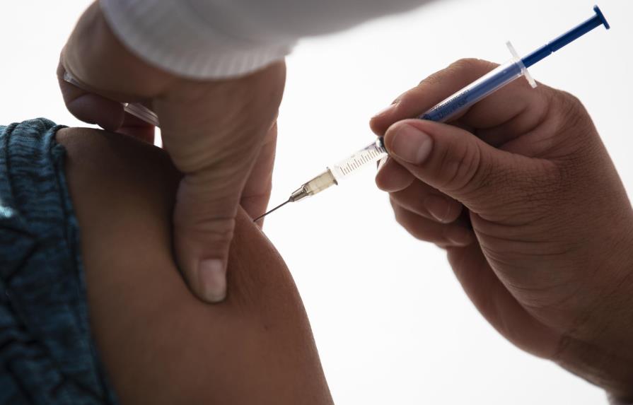 OPS pide donaciones para acceso equitativo a vacuna