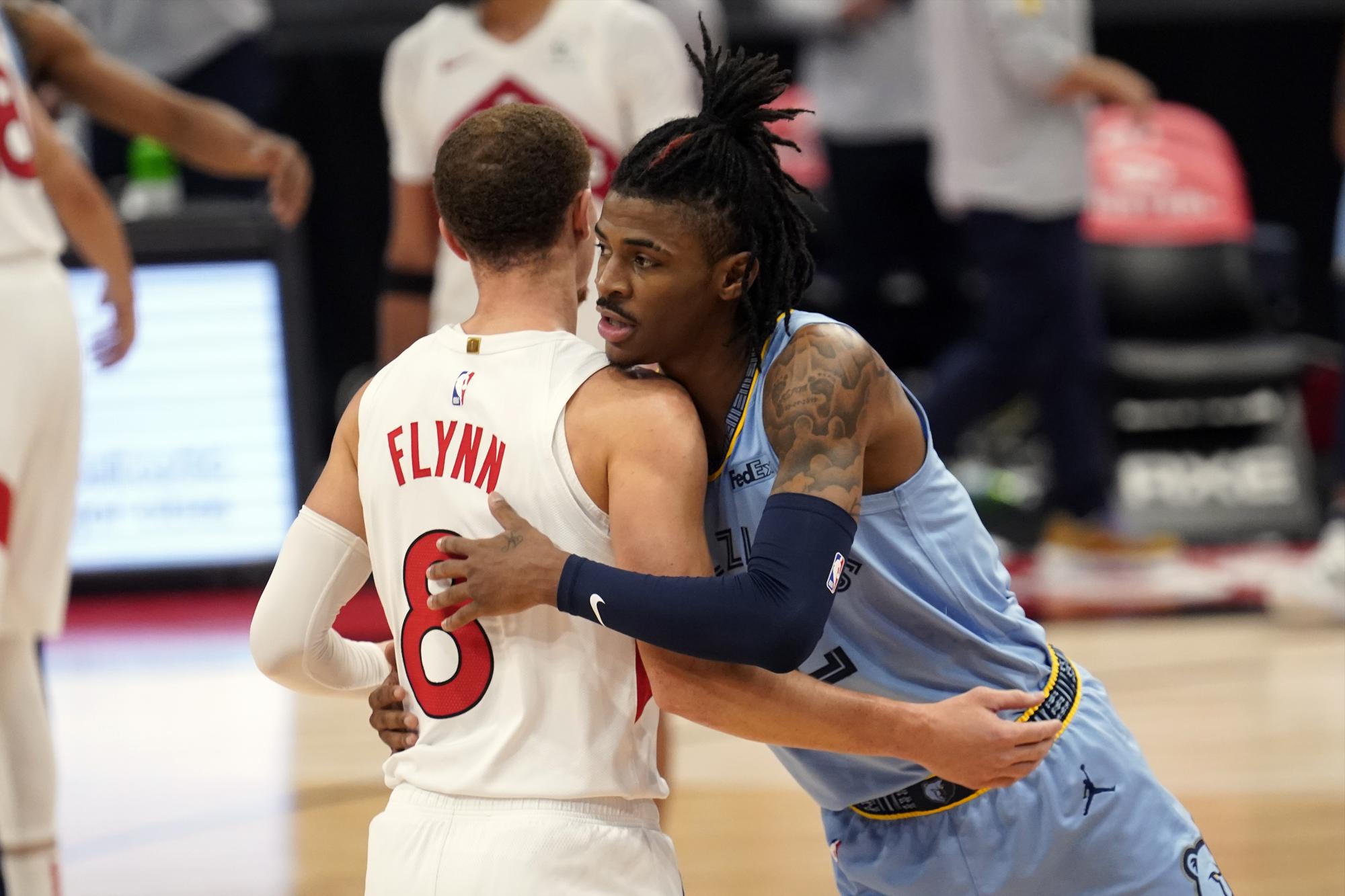 Valanciunas aporta doble doble a triunfo de Grizzlies