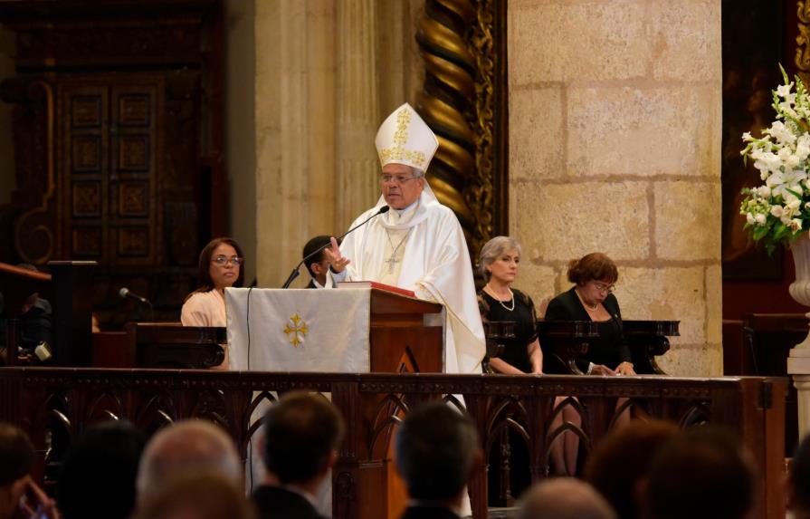 Arzobispo de Santo Domingo llama a la justicia a cuidar dignidad de acusados