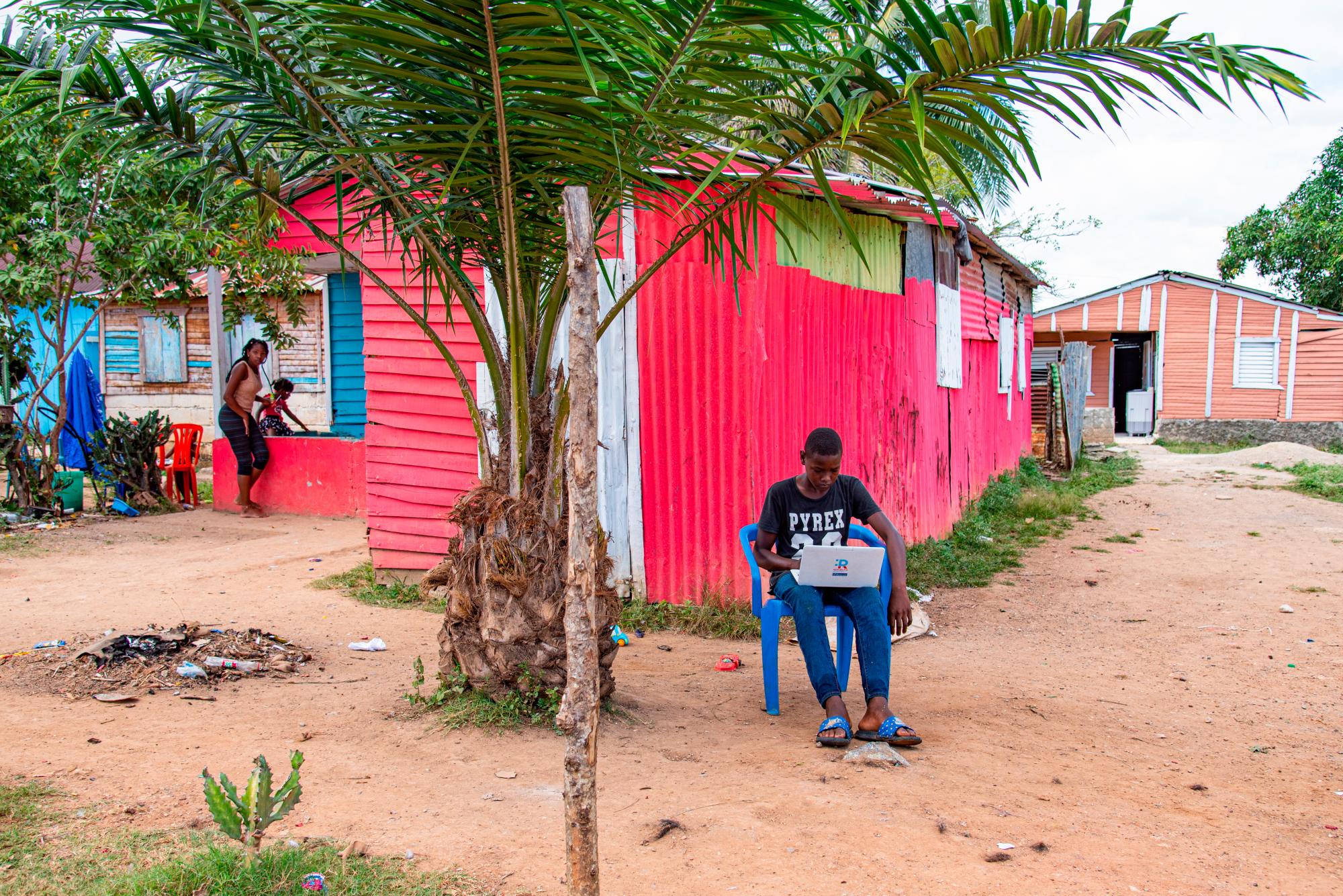 Parte de la  comunidad La Ceiba, en La Victoria, del municipio Santo Domingo Norte.  