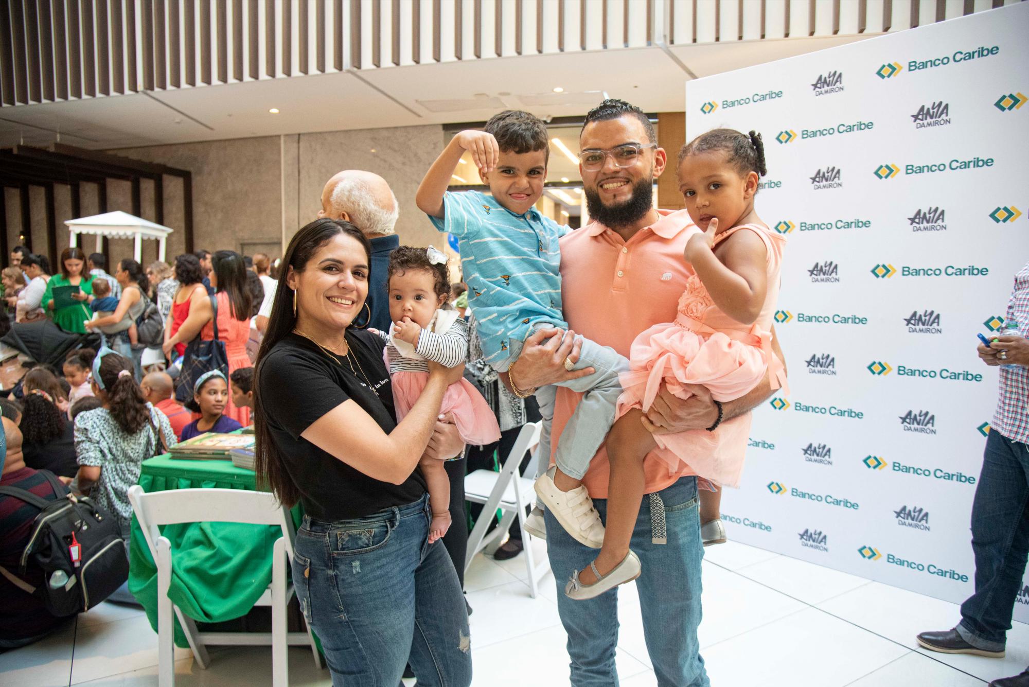 Yani Tejeda, Adara Beltre, Elian Grullon, Jean Grullon y Merichel Beltre