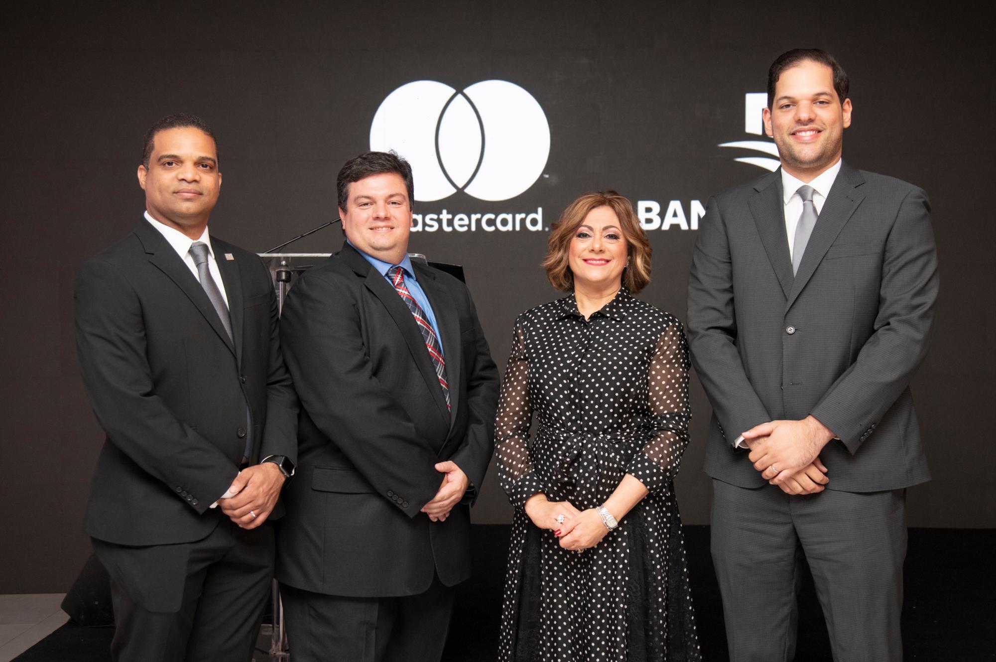 Luis Patiño, Gabriel Pascual, Antonia Subero y José Enrique Fernandez.