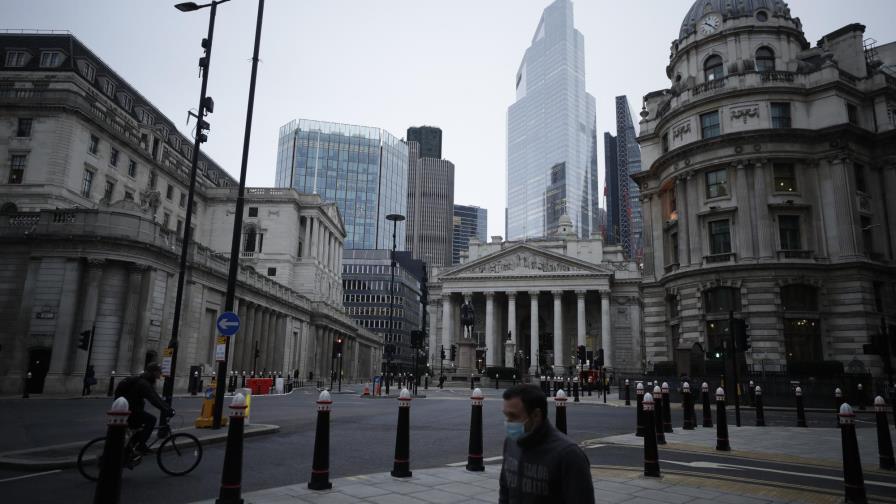 El Banco de Inglaterra mantiene tasa de interés sin cambios