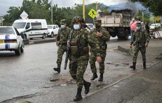 Colombia: explosión en estación de policía deja 13 heridos