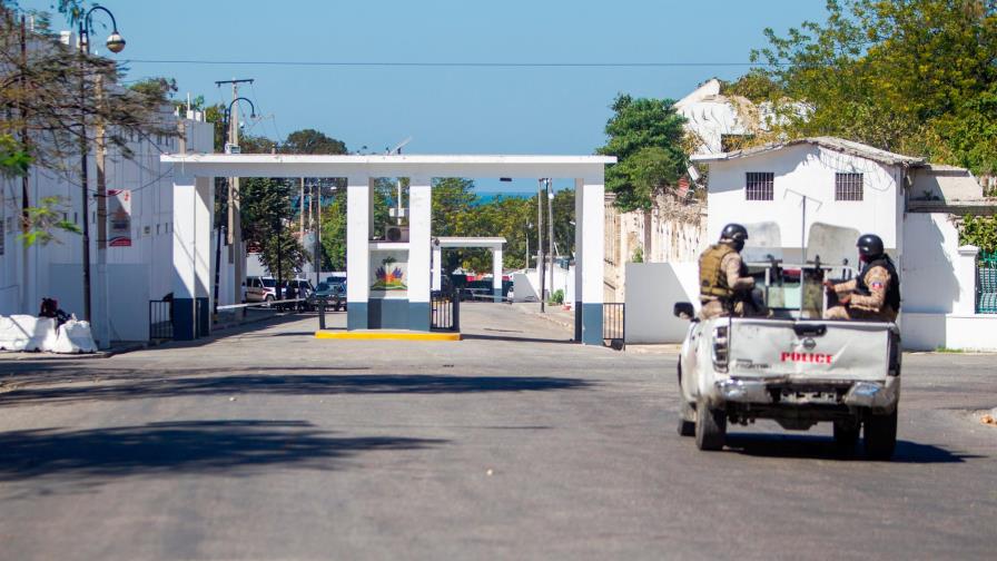 La oposición de Haití desafía a Moise al nombrar a un “presidente interino” La oposición de Haití desafía a Moise al nombrar a un “presidente interino”