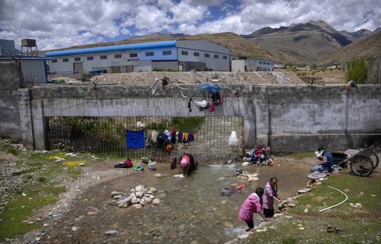 Bajo presión china, peligran las tradiciones del Tíbet