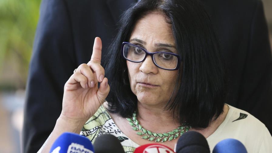 Brasil lanza polémica campaña contra embarazo adolescente Brasil lanza polémica campaña contra embarazo adolescente