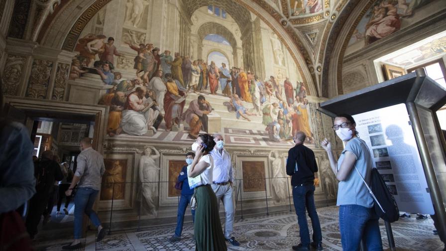 El Vaticano centraliza procedimientos de contratos y compras