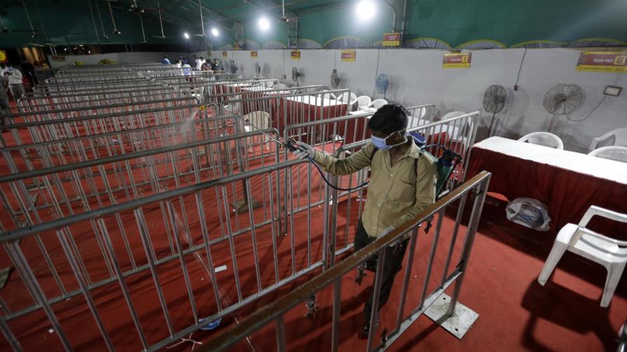 Aumentan los contagios en India; protestas en Melbourne