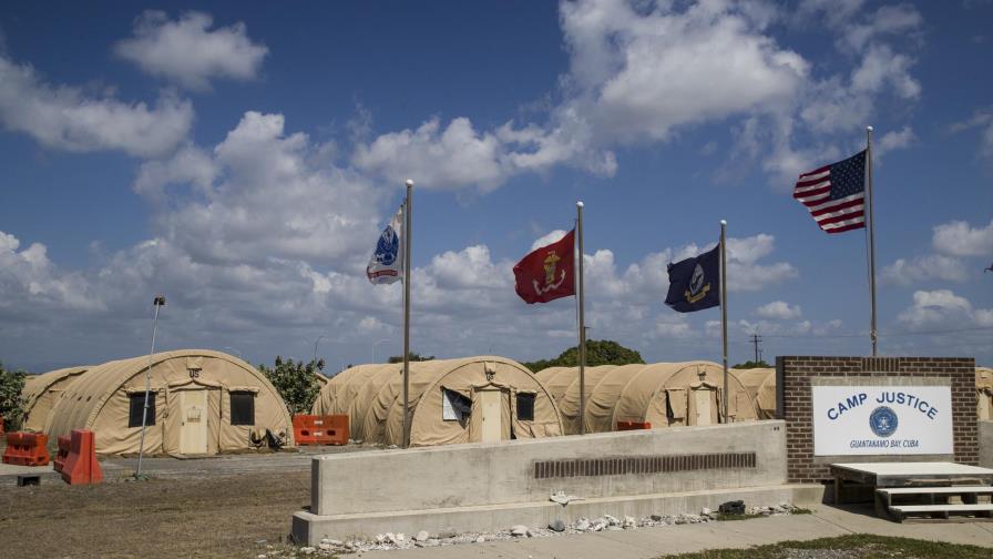 Fuente AP: Inicia vacunación para presos en Guantánamo