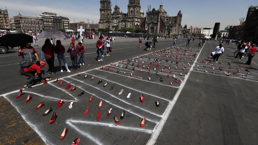 Mexicanas realizan paro “Un día sin mujeres” ante la violencia Mexicanas realizan paro “Un día sin mujeres” ante la violencia