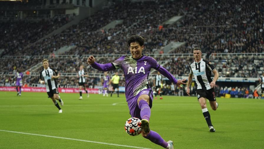 Newcastle sucumbe 3-2 ante Tottenham en inicio de nueva era