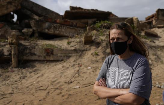 Ciudad brasileña cae al mar tras desviación de río