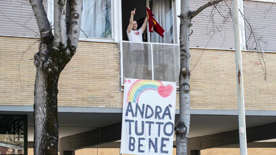 Pueblo en Italia logra reducir a cero casos de COVID-19