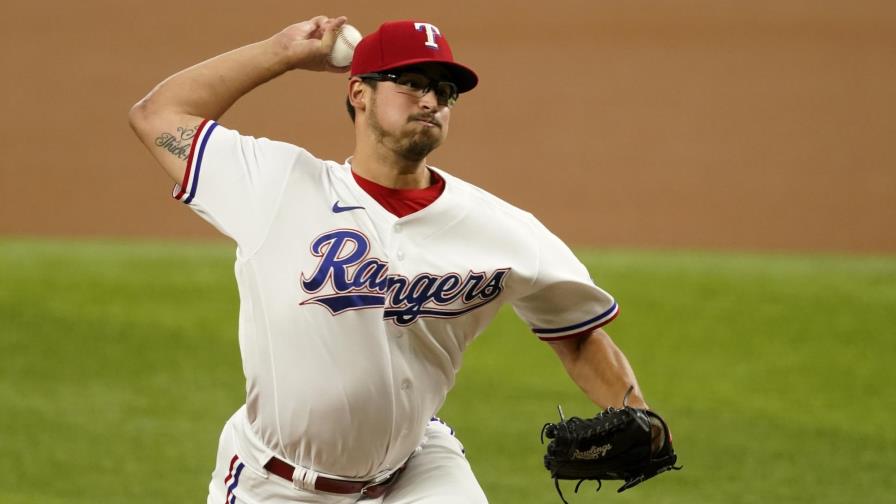 Rangers se roban el home y vencen 4-1 a Angelinos