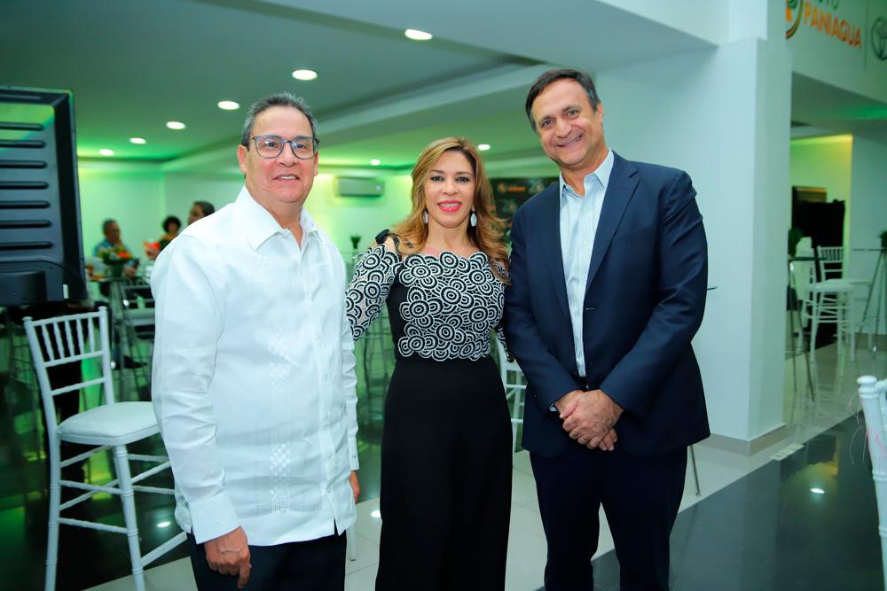 José Arturo Estevez, Carmen de Paniagua y Lito Gusmao