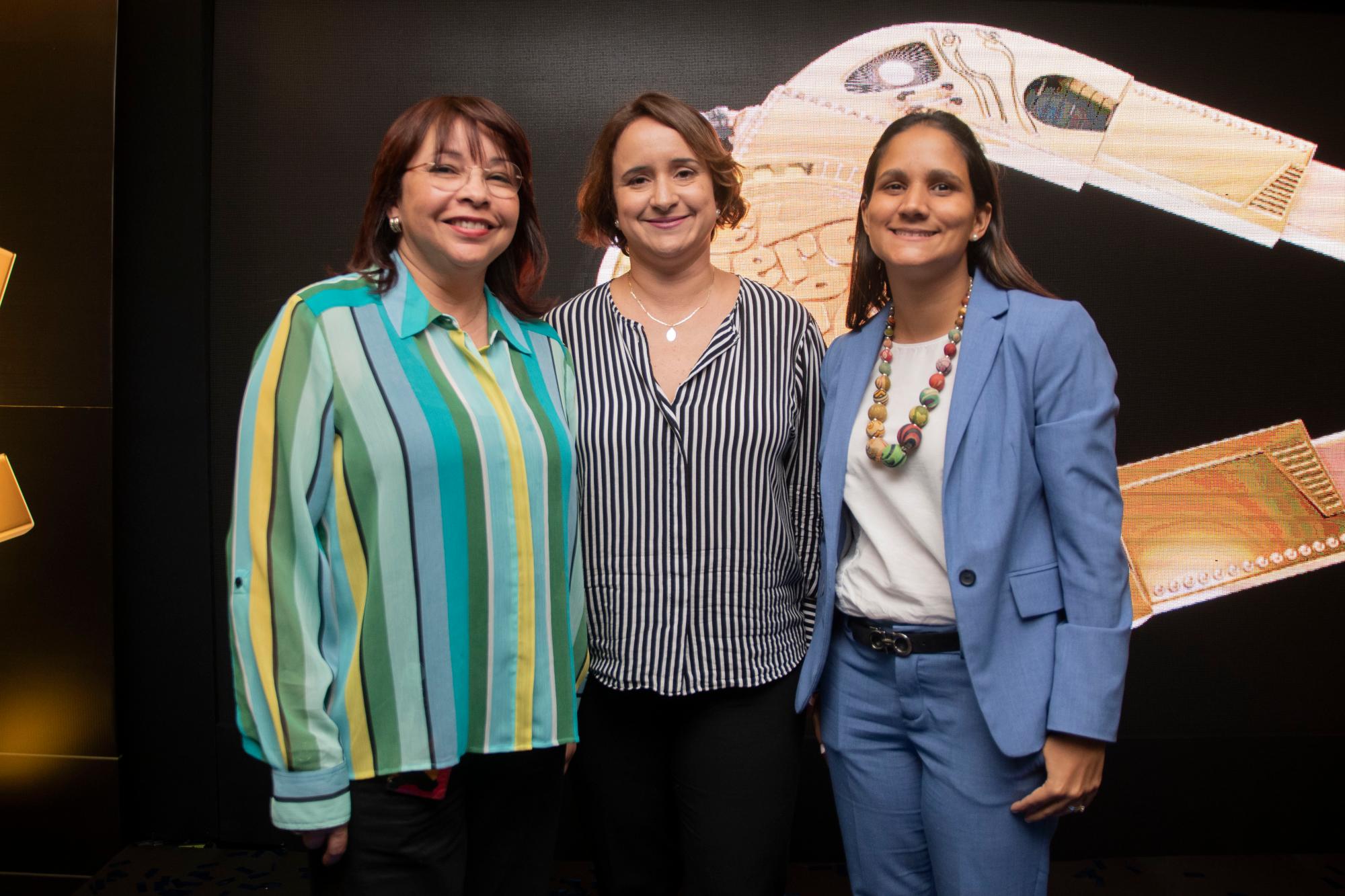 Rosanna Castro, Maité González y Carolina Vargas.