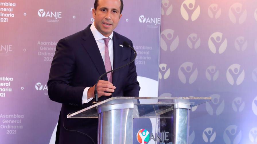 Nuevo presidente de ANJE aboga por revisión integral del Código Tributario dominicano