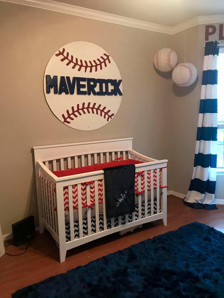 El bebé puede ir cultivando su afición con esta decoración.