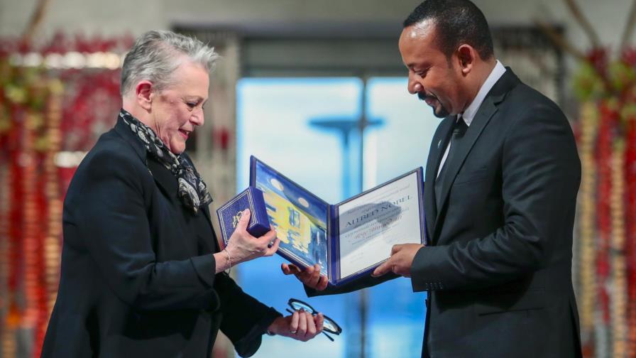 El primer ministro de Etiopía recibe el Nobel de la Paz