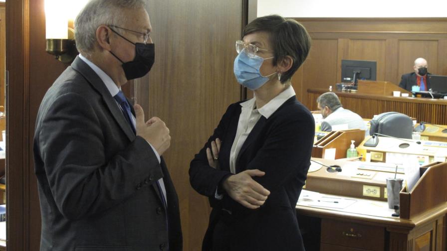 Alaska da premios de 49,000  dólares para impulsar vacunación