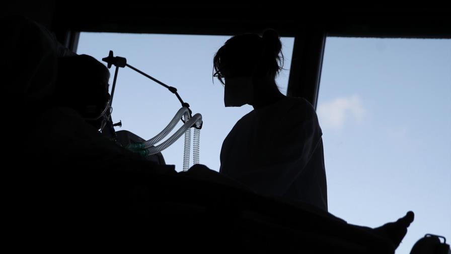 La experiencia ayuda a combatir el virus en UCI francesas