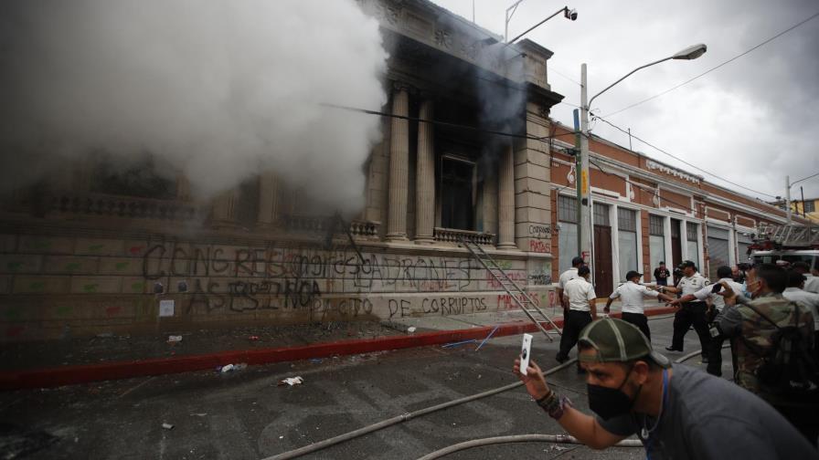 Guatemala: Regresa la calma, pero crece repudio al gobierno