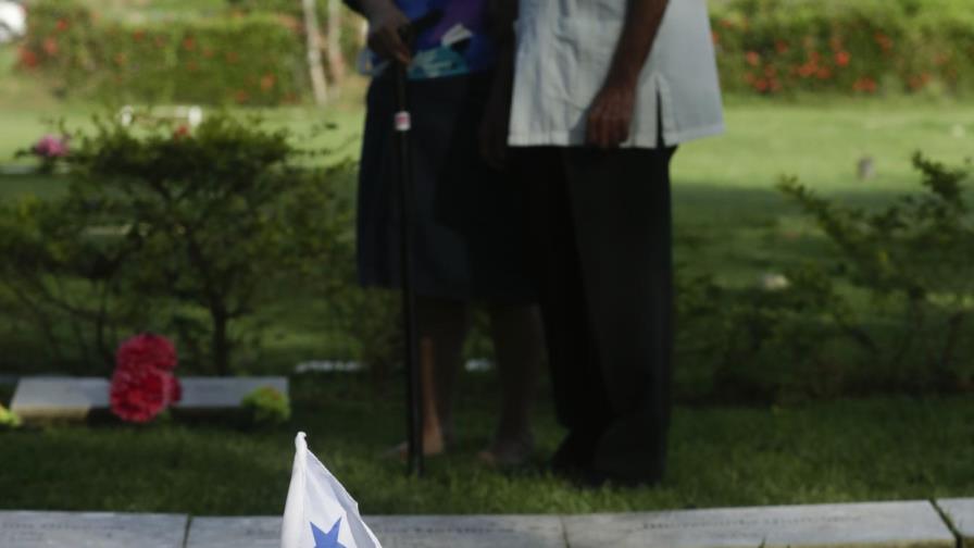 Panameños honran a sus caídos a 30 años de invasión Panameños honran a sus caídos a 30 años de invasión