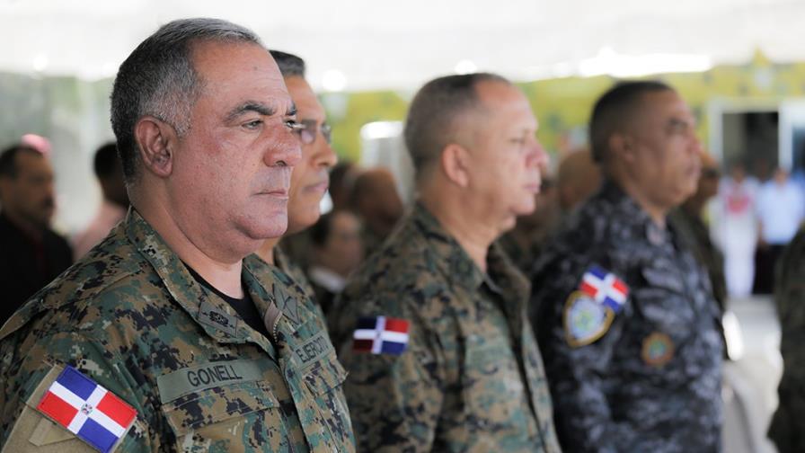 El Ejército Dominicano investiga secuestro a grupo de dominicanos en la frontera El Ejército Dominicano investiga secuestro a grupo de dominicanos en la frontera