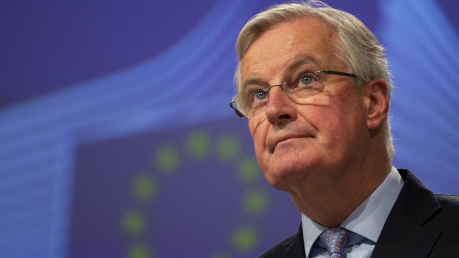 Negociador de la UE Barnier infectado con COVID-19