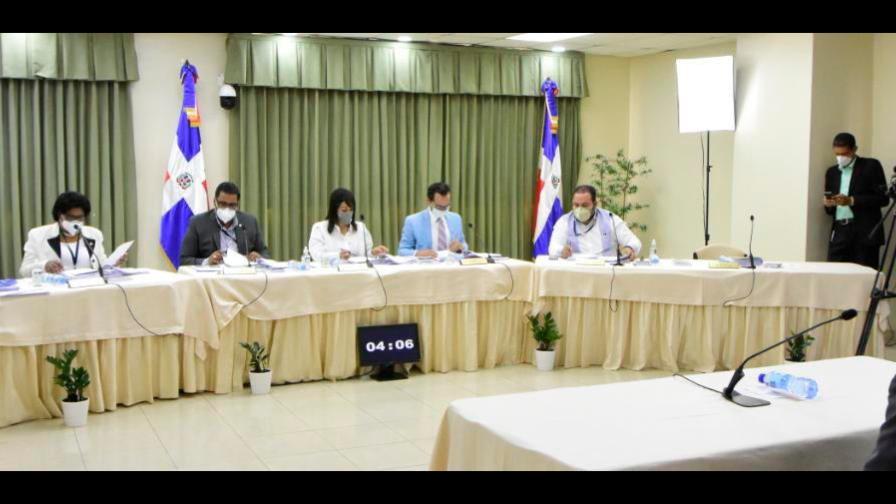 Aspirantes a miembros JCE con opiniones encontradas sobre tope de gastos en campaña