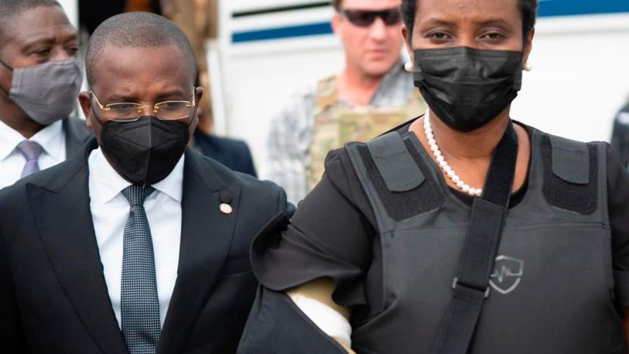 Helidosa admite ofreció servicio aéreo a presuntos asesinos de Moïse; también trasladó a la viuda este sábado hacia Haití