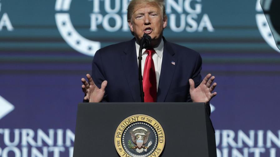 Trump critica a Pelosi por retrasar juicio político