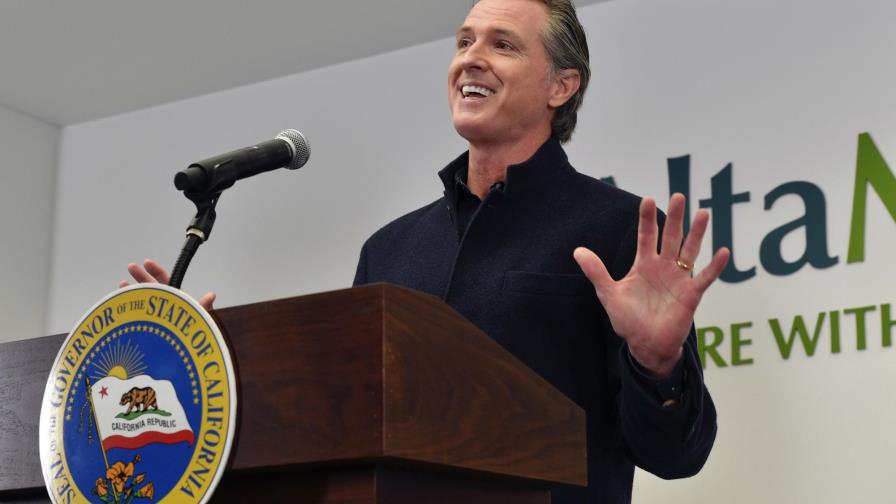 California extiende la elegibilidad para recibir vacuna