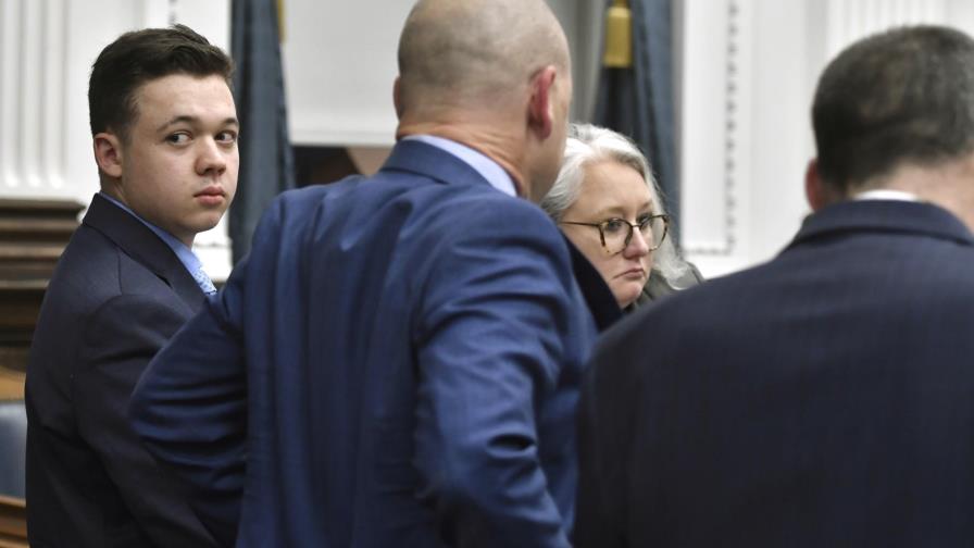 Caso Rittenhouse: jurado continúa deliberaciones por segundo día