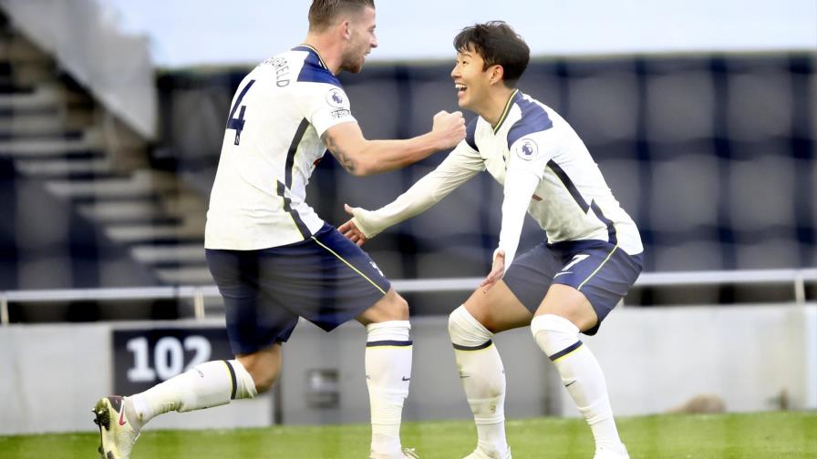 Son llega a 100 goles y Tottenham vence 3-0 a Leeds