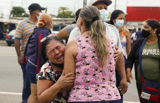 Ecuador pedirá ayuda internacional tras amotinamientos