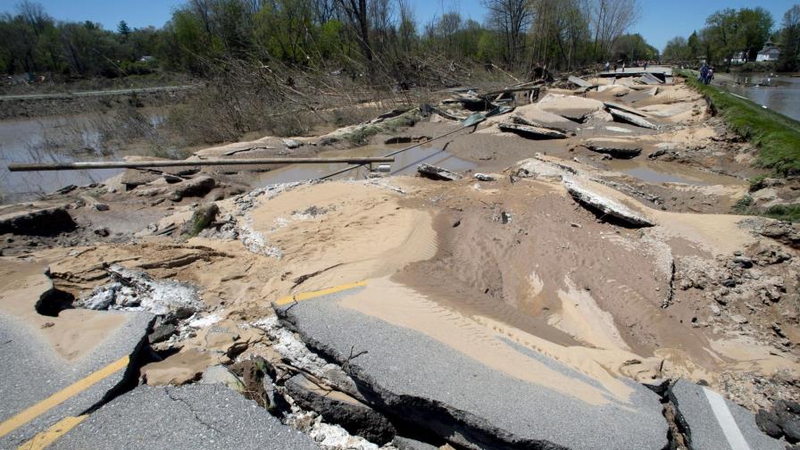 Inundaciones en Michigan provocan otra ronda de evacuaciones