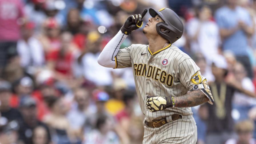 Machado pega 2 jonrones en paliza de Padres sobre Filis