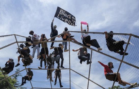 Los Ángeles recurre a Guardia Nacional para frenar violencia