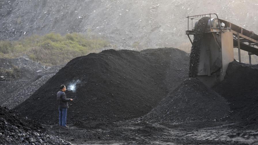 China reducirá rol del carbón en su combinación energética