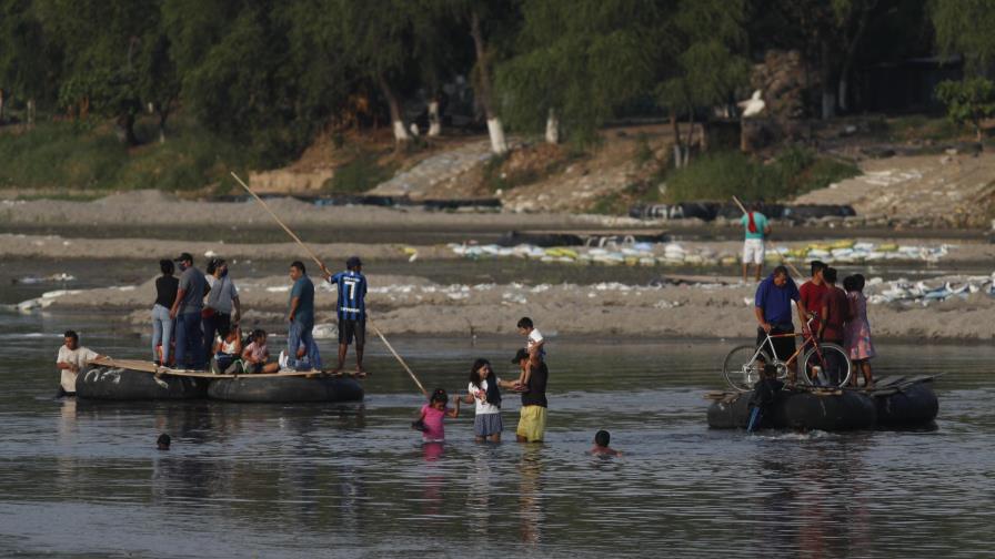 México: medidas no frenan cruce de migrantes en frontera sur