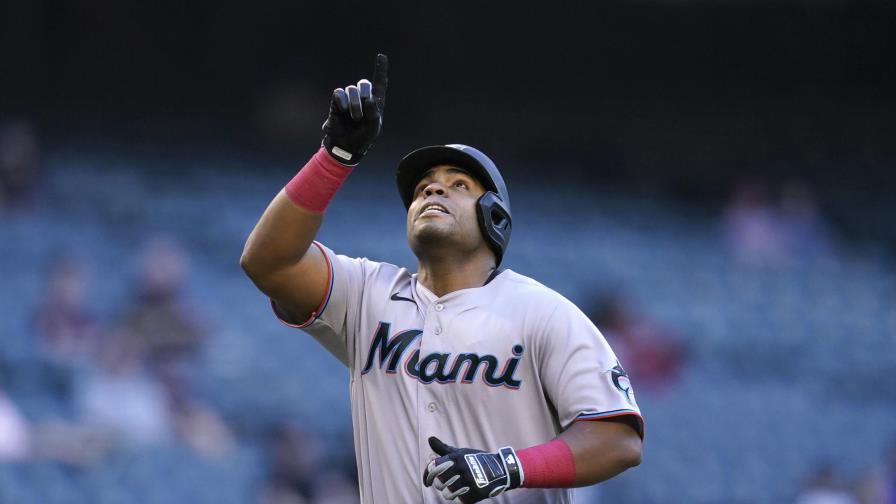 Poteet gana en su debut en MLB, Marlins vencen a Arizona 3-2