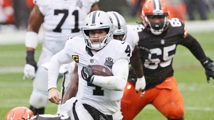 En duelo mermado por mal clima, Raiders doblegan a Browns